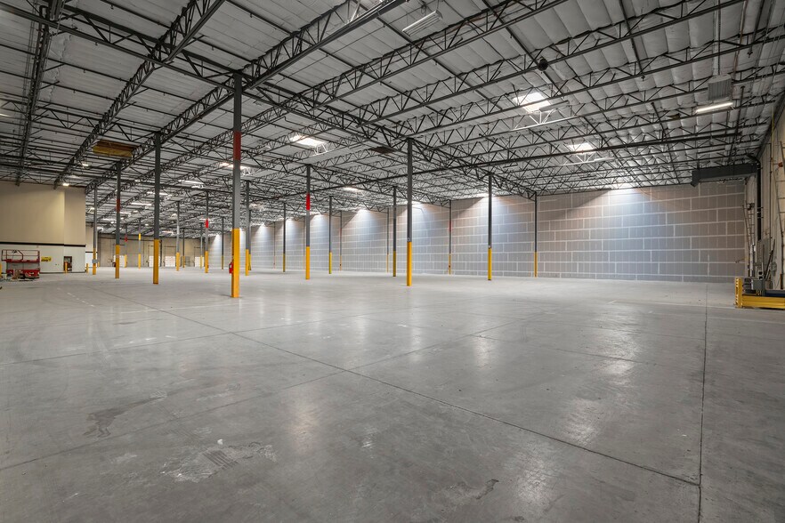 More Photos Of 2275 E Newlands Dr, Fernley Distribution For Lease