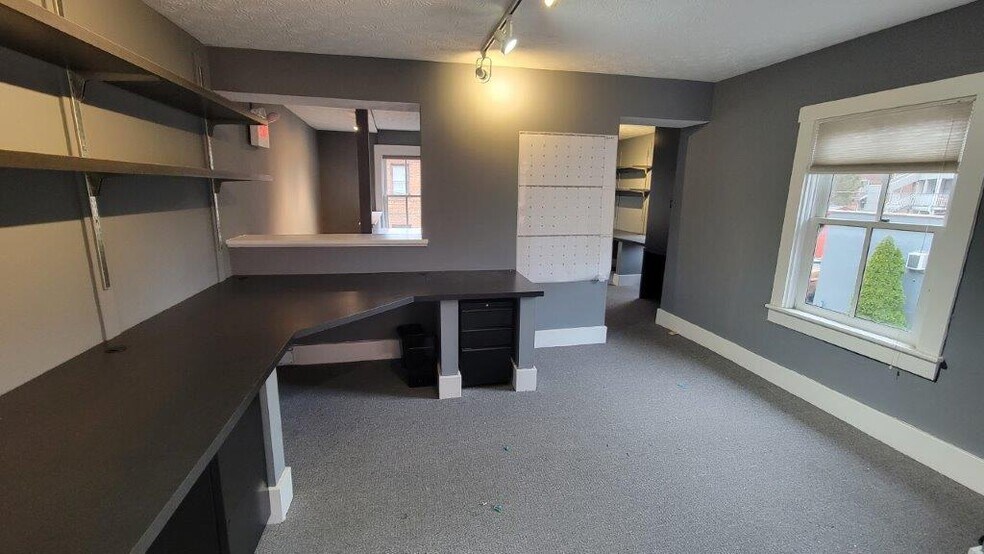 More Photos Of 226 E 6th St, Dayton Office Residential For Lease