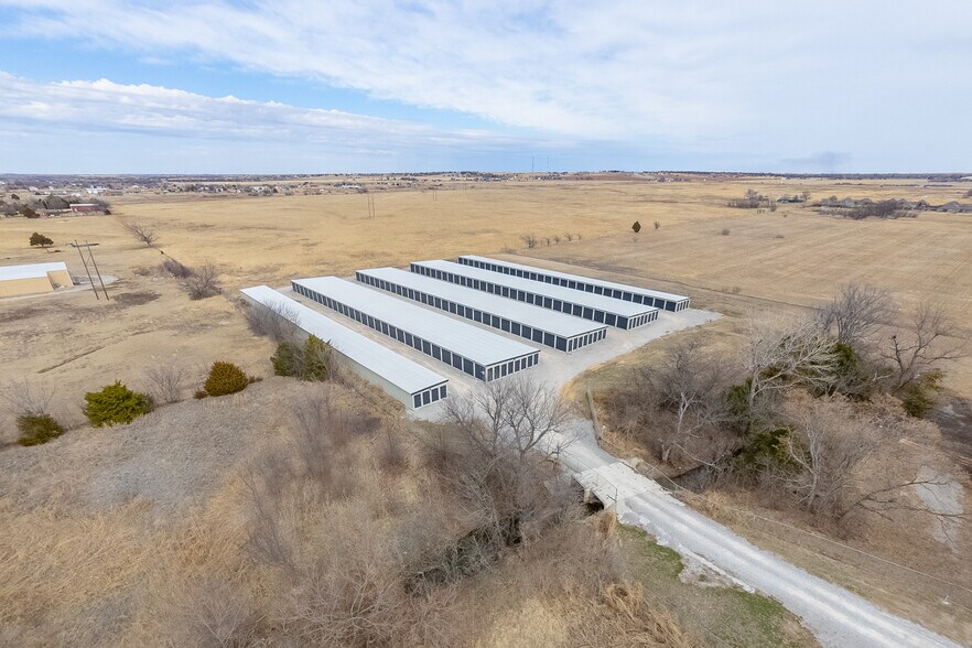 More Photos Of 6240 US Hwy 277, Elgin Industrial For Sale
