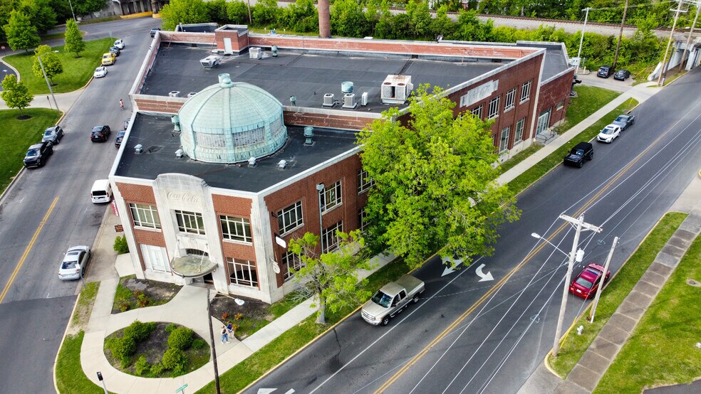More Photos Of 3121 Broadway St, Paducah Storefront Retail Office For Sale