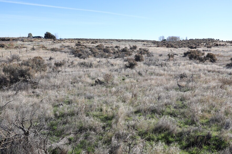 More Photos Of TBD 1200 East, Bliss Land For Sale