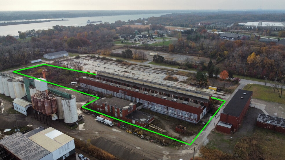 More Photos Of 2541-2551 Mills St, Marysville Manufacturing For Sale