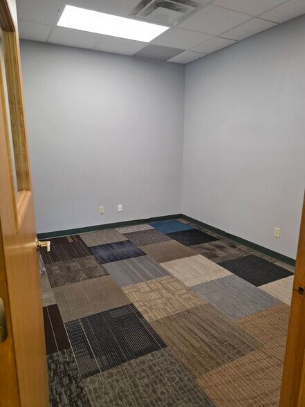 More Photos Of 1115 Commercial Ave, Reedsburg Service For Lease