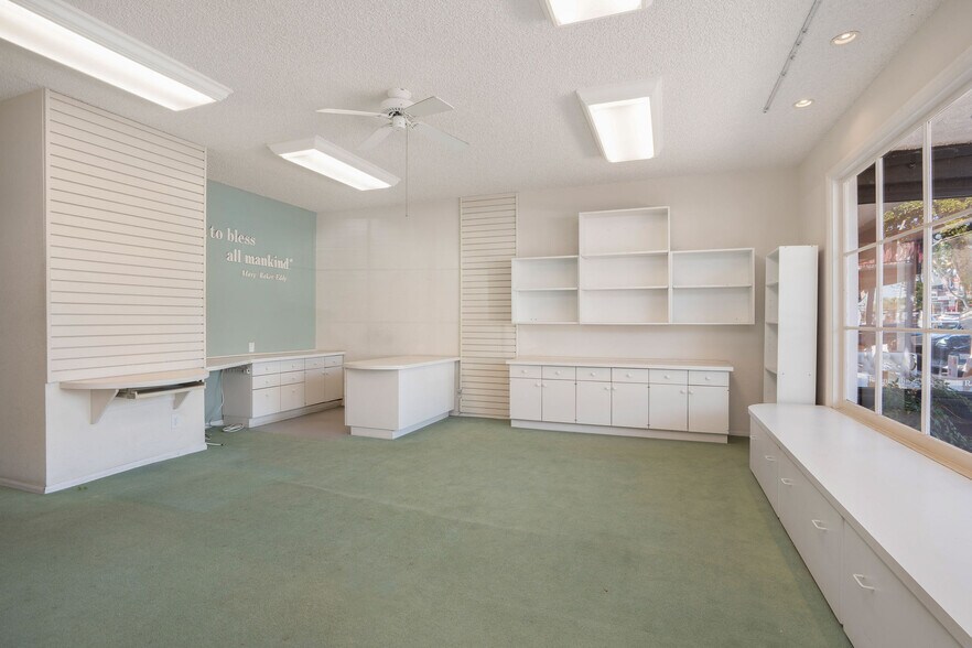 More Photos Of 224 Main St, Seal Beach Storefront For Sale