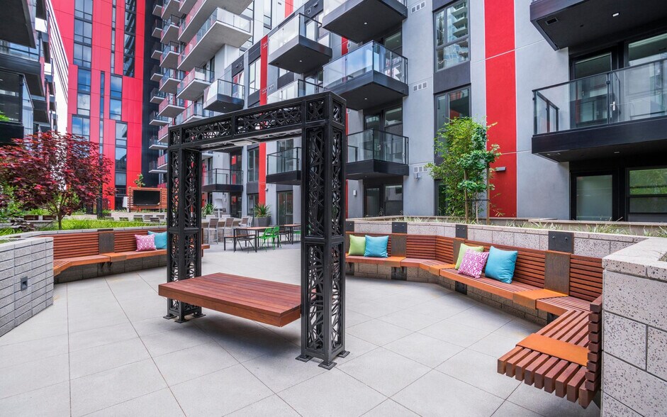 More Photos Of 1501 Island Ave, San Diego Apartments For Lease