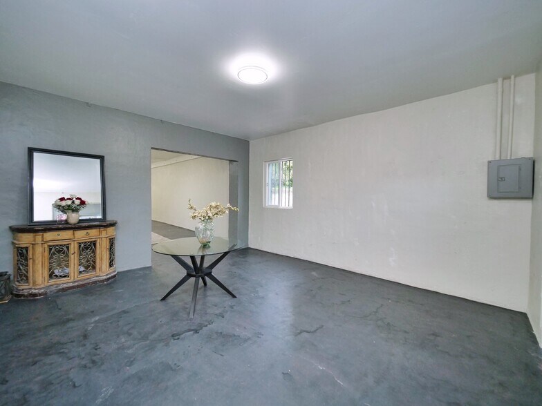 More Photos Of 9614-9616 MacArthur Blvd, Oakland Specialty For Sale