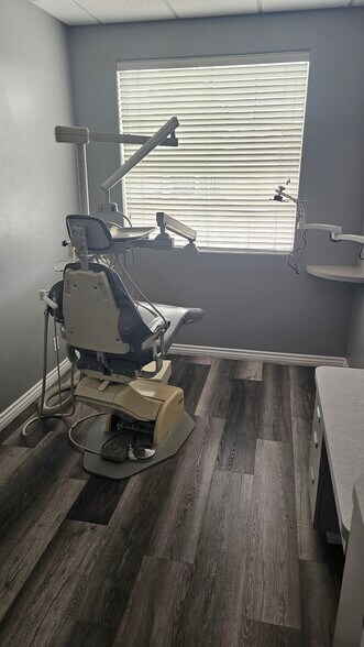 More Photos Of 3505 E Harmon Ave, Las Vegas Medical For Lease