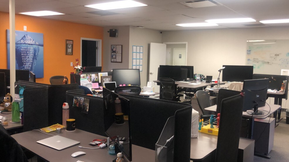 More Photos Of 13555 Automobile Blvd, Clearwater Medical For Lease