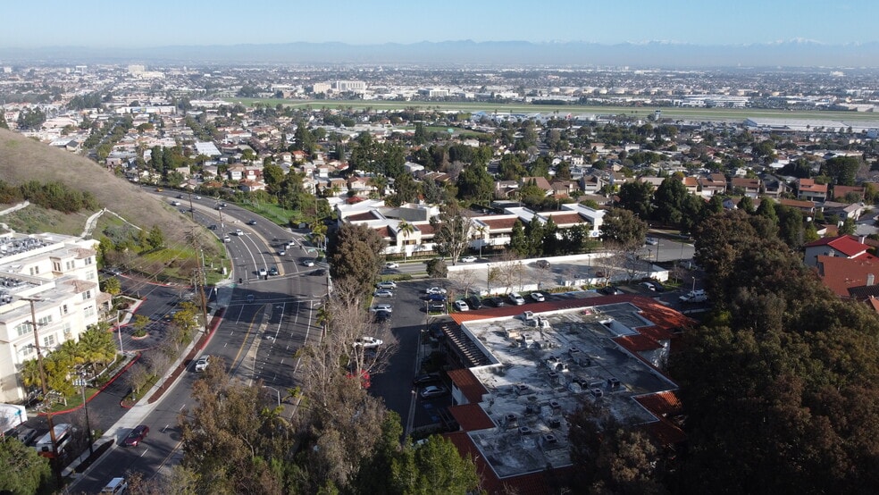 More Photos Of 25550 Hawthorne Blvd, Torrance Medical For Lease