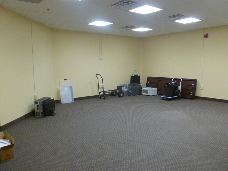 More Photos Of 9720 Capital Ct, Manassas Office For Lease