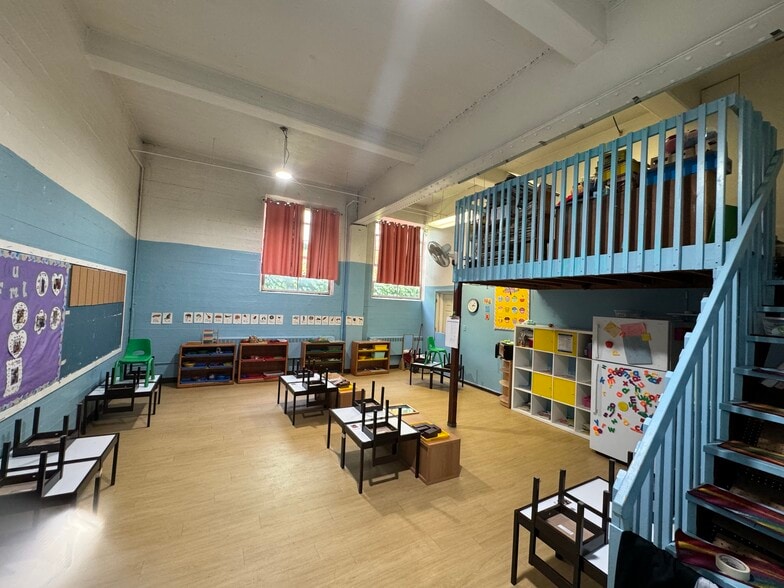 More Photos Of 2330 Prince St, Berkeley Schools For Sale