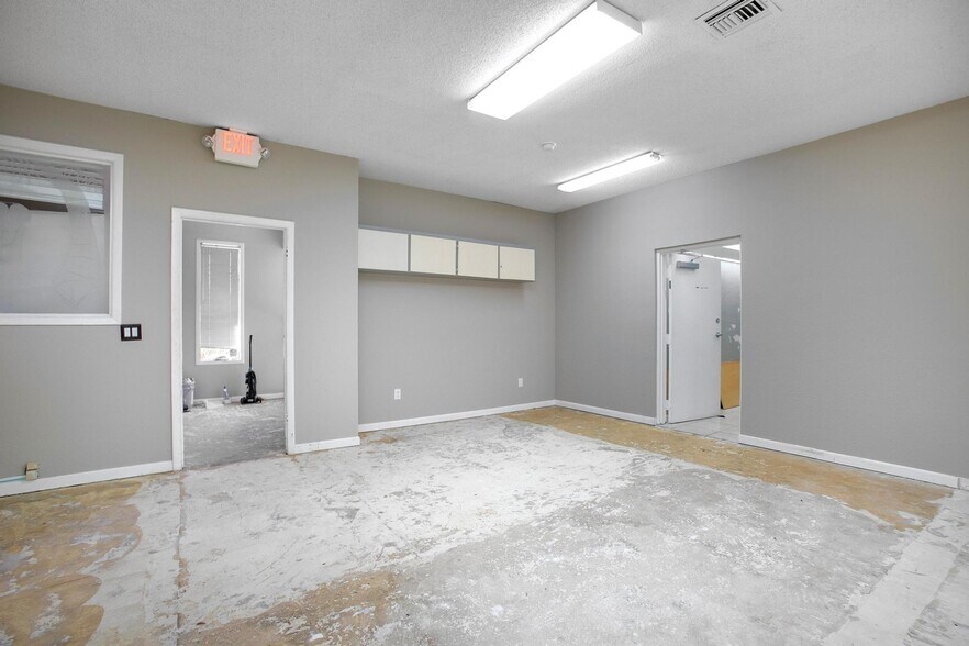 More Photos Of 1240 E Normandy Blvd, Deltona Office For Sale