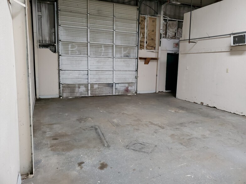 More Photos Of 493 London Bridge Rd, Virginia Beach Service For Lease