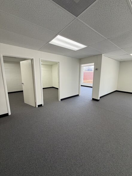 More Photos Of 207-209 E Pomona Blvd, Monterey Park Office For Lease