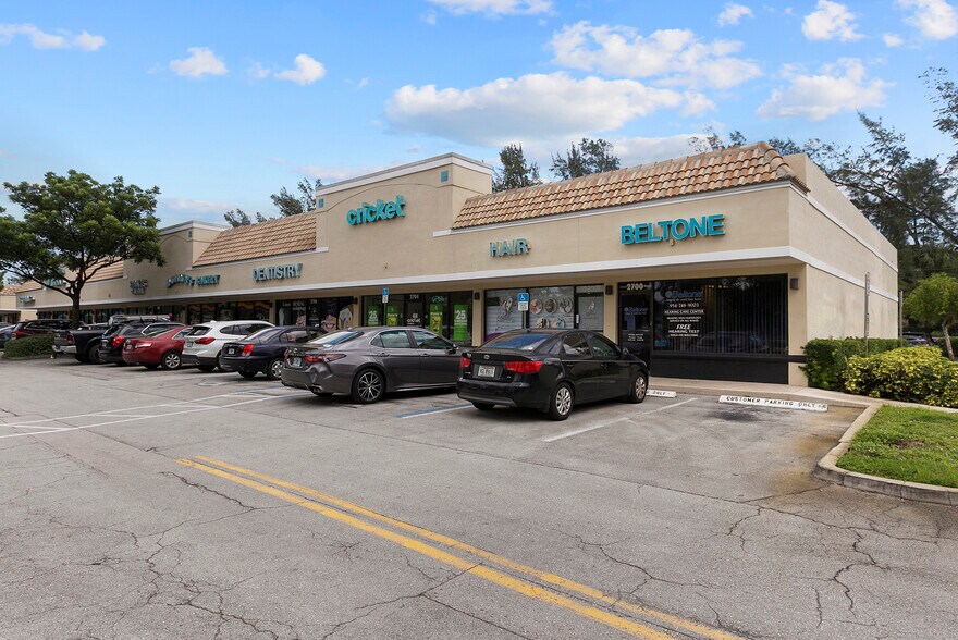 More Photos Of 2750-2784 N University Dr, Sunrise Unknown For Lease