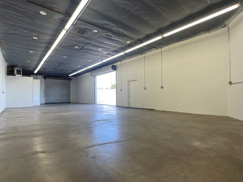 More Photos Of 15025 Badillo St, Baldwin Park Manufacturing For Lease
