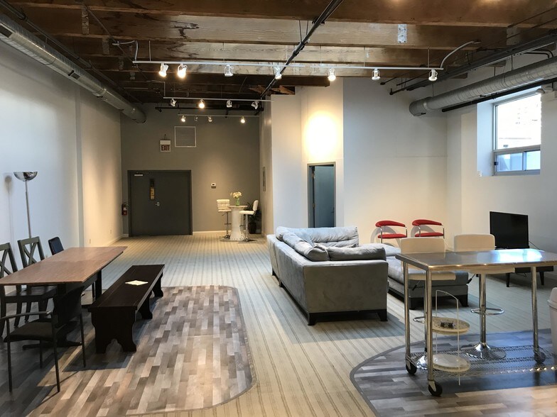 More Photos Of 1700 S Michigan Ave, Chicago Office For Sale