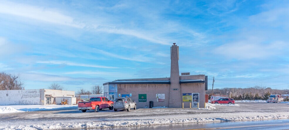 More Photos Of 2816 Old North Point Rd, Baltimore Bar For Sale