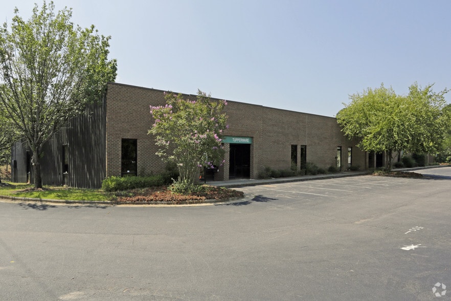 More Photos Of 3305 Durham Dr, Raleigh Flex For Lease