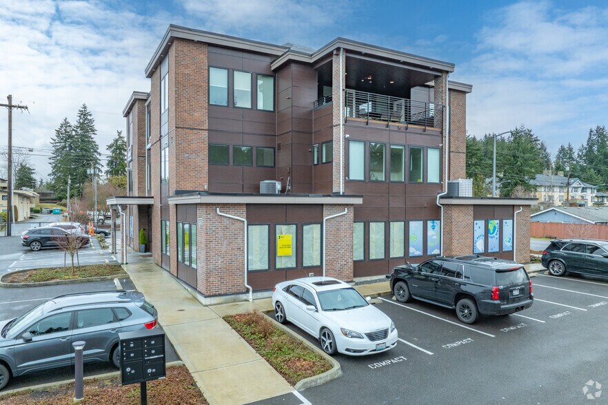 Primary Photo Of 903 40th Ave SW, Puyallup Office For Sale