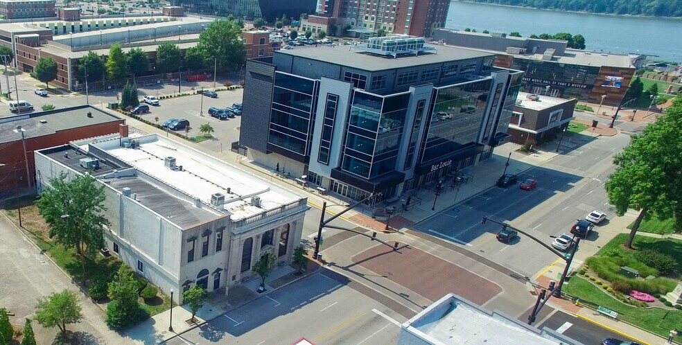 More Photos Of 300 Frederica St, Owensboro Office For Lease