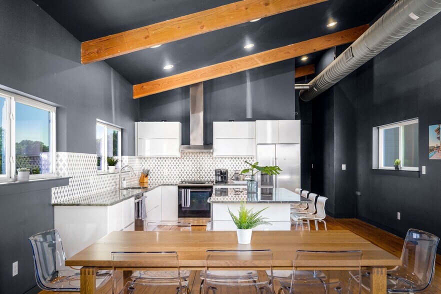 More Photos Of , New Braunfels Specialty For Sale