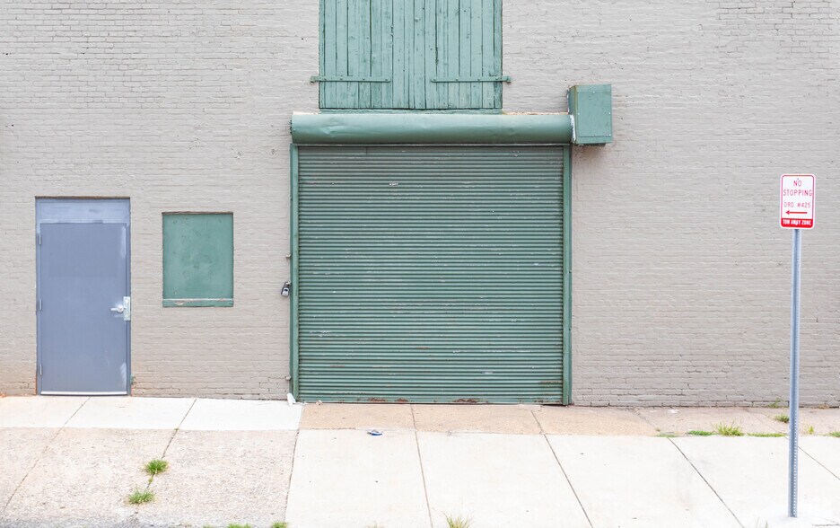 More Photos Of 1201-1203 Bush St, Baltimore Warehouse For Lease