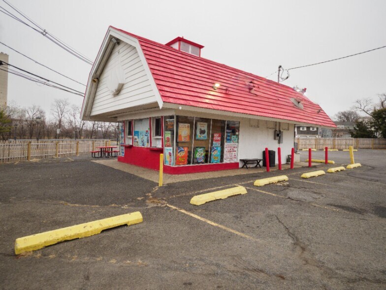 More Photos Of 735 E Hazelwood Ave, Rahway Land For Sale