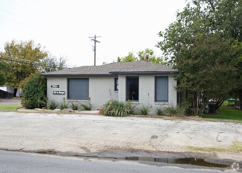 More Photos Of 416 S Morgan St, Granbury Office For Sale