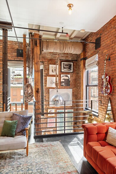 More Photos Of 155 Duane St, New York General Retail For Sale