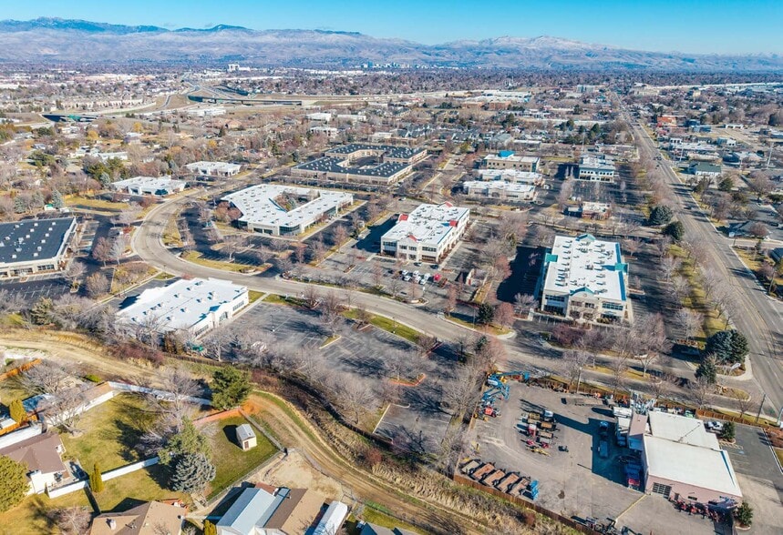 More Photos Of 1387-1471 S Eagle Flight Way, Boise Office For Sale