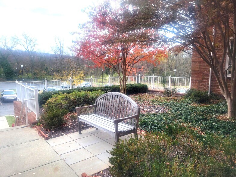 More Photos Of 1400 Front Ave, Lutherville Office For Sale