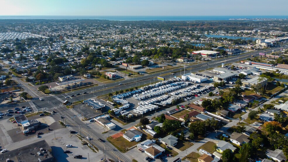 More Photos Of 4539 Mile Stretch Dr, Holiday Office For Sale
