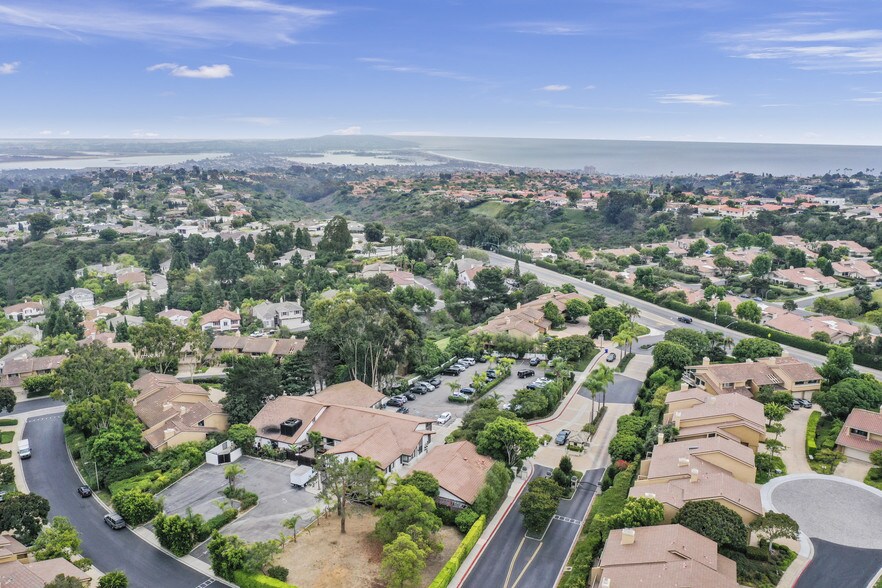 More Photos Of 6435-6437 Caminito Blythefield, La Jolla Office For Lease