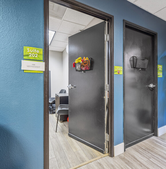 More Photos Of 3636 5th Ave, San Diego Office For Lease