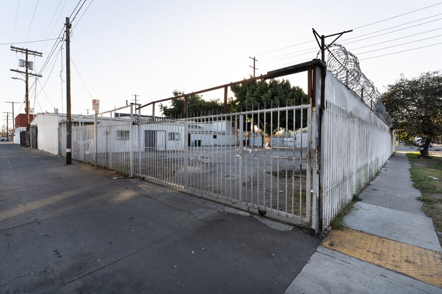 More Photos Of 8802-8810 S Central Ave, Los Angeles Land For Sale
