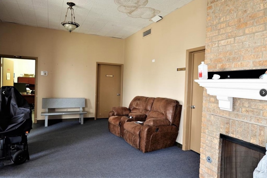 More Photos Of 204 N Meyer St, Taft Religious Facility For Sale