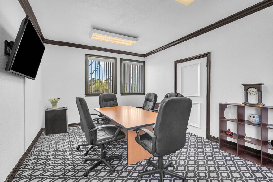 More Photos Of 630-638 E Atlantic Ave, Delray Beach Storefront Retail Office For Lease