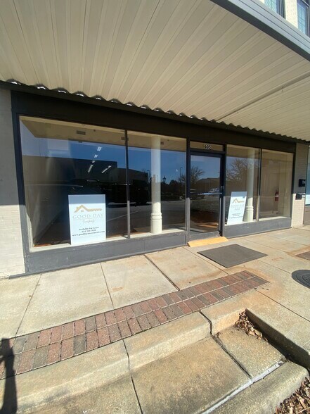 More Photos Of 605 E Commerce St, Greenville Storefront Retail Residential For Lease