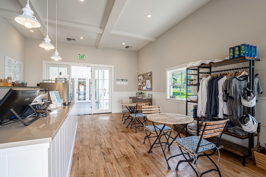 More Photos Of 4848 Green Ave, Manson Hotel For Sale