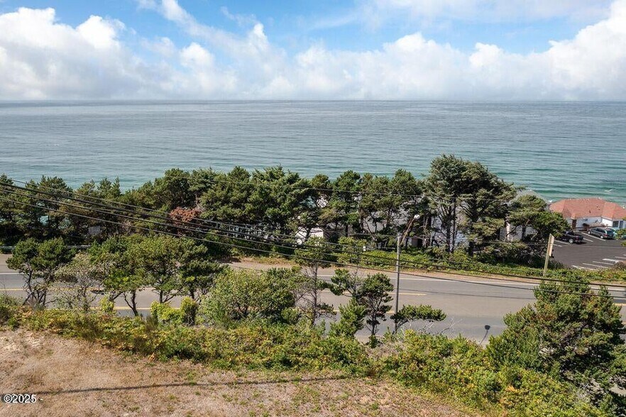 More Photos Of 501-502 SE 39th St, Lincoln City Land For Sale