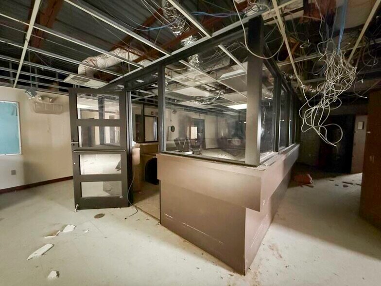 More Photos Of 70 N 31st St, Clinton Healthcare For Sale