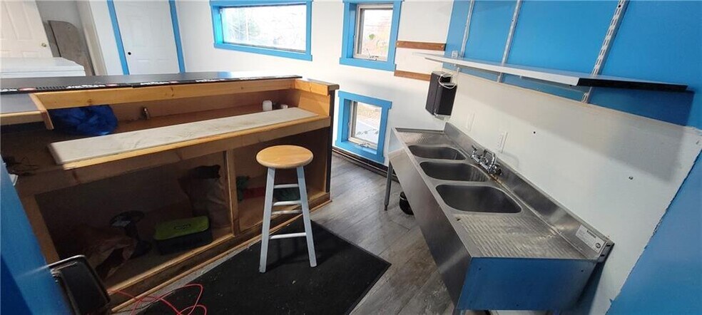 More Photos Of 13 Horseshoe Lake Rd, Kauneonga Lake Restaurant For Sale