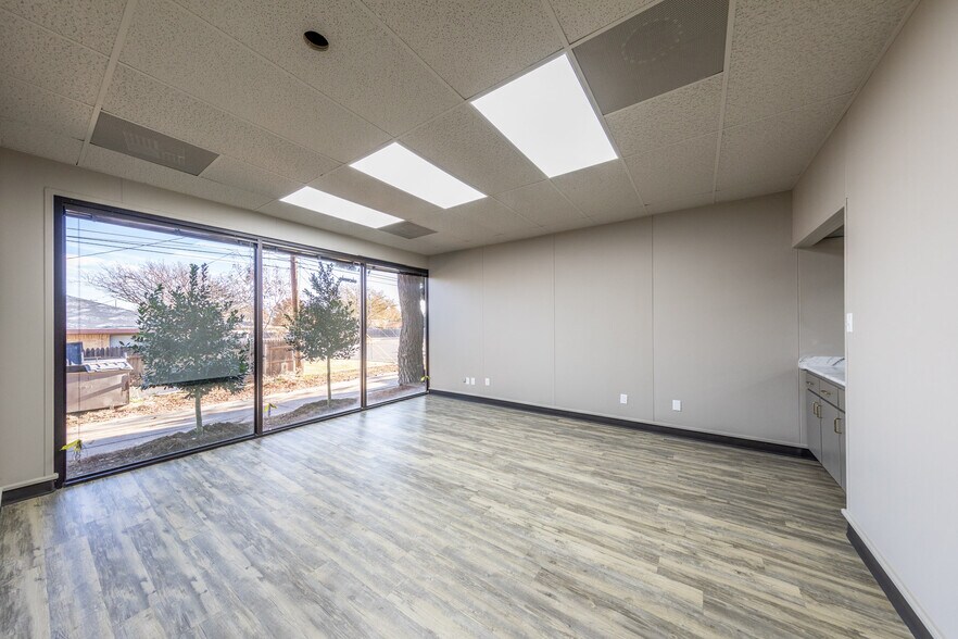More Photos Of 4920 S Loop 289, Lubbock Office For Lease