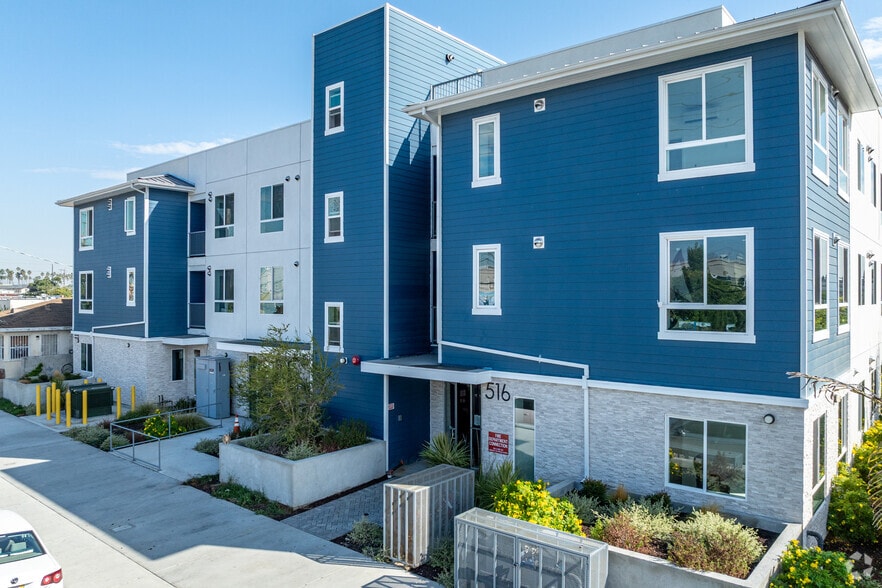 More Photos Of 516 N Fries Ave, Wilmington Apartments For Sale