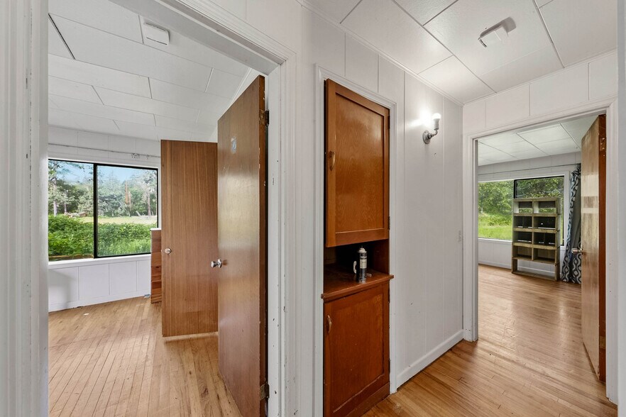 More Photos Of 6531 Lower River Rd, Grants Pass Specialty For Sale
