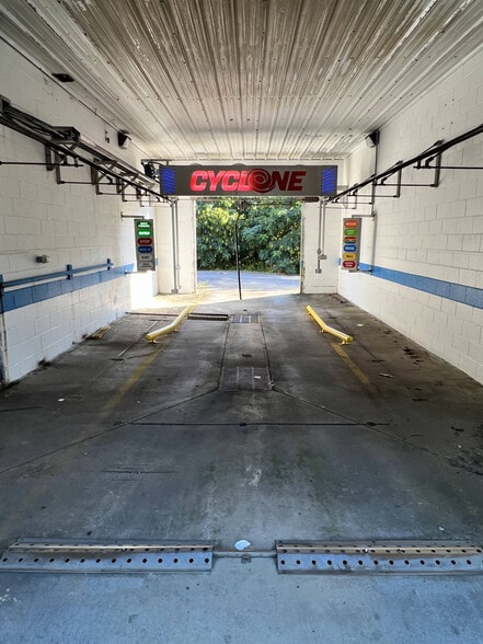 More Photos Of 5504 Central Ave Pike, Knoxville Carwash For Sale