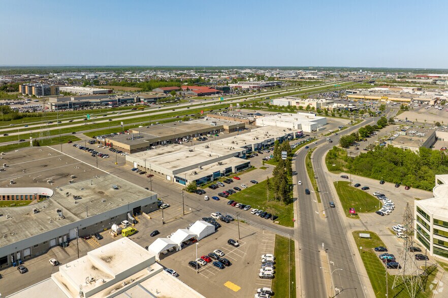 More Photos Of 3225-3285 Jean-Béraud, Laval General Retail For Sale