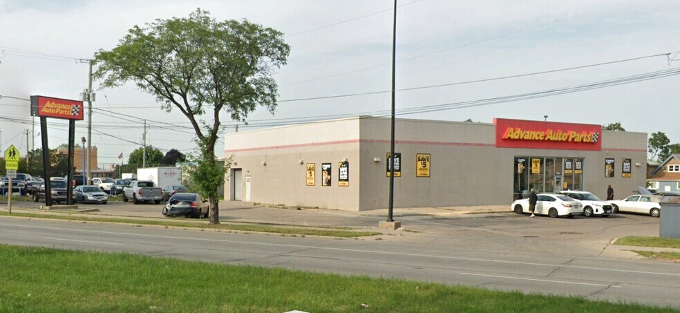 Primary Photo Of 7690 W Appleton Ave, Milwaukee Freestanding For Lease