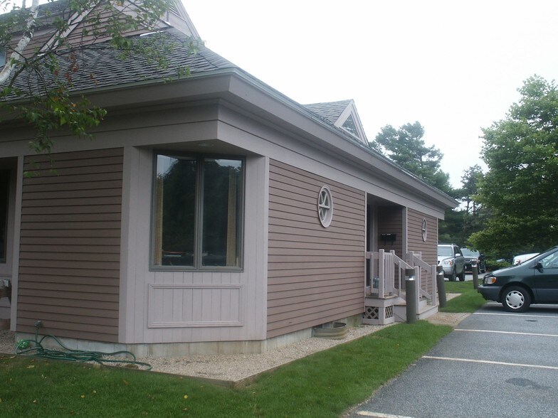 More Photos Of 133 Falmouth Rd, Mashpee Medical For Lease